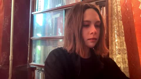 Snapshot of pennilinko chatting on March 15, 2026, 5:35 am Alya online show from March 15, 2026, 5:35 am