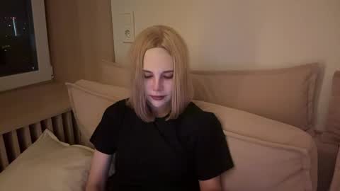 Snapshot of pennilinko chatting on May 26, 2026, 10:17 pm Alya online show from May 26, 2026, 10:17 pm