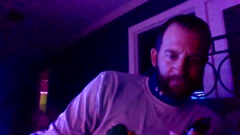 pepperplease online show from December 2, 2025, 10:42 am