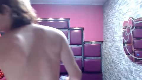 Snapshot of perfectlump chatting on February 6, 2025, 12:05 pm perfectlump online show from February 6, 2025, 12:05 pm
