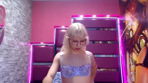 Snapshot of perfectlump chatting on October 11, 2025, 4:49 pm perfectlump online show from October 11, 2025, 4:49 pm