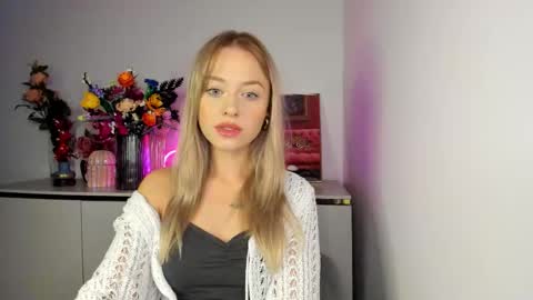 Cindy online show from November 3, 2025, 6:25 am