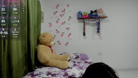 perla online show from November 26, 2025, 10:00 pm