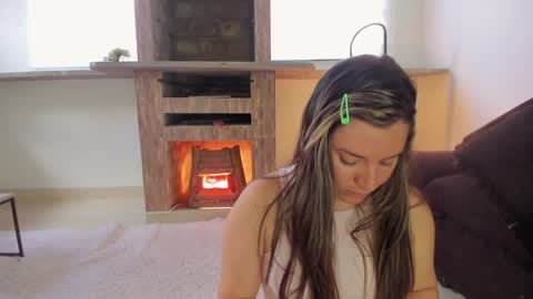 Snapshot of persefone_saira chatting on January 13, 2025, 2:42 pm Marie online show from January 13, 2025, 2:42 pm