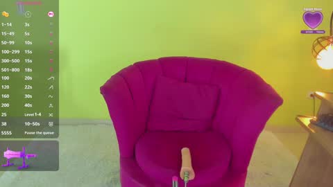 Snapshot of persefone_saira chatting on January 17, 2025, 12:42 pm Marie online show from January 17, 2025, 12:42 pm