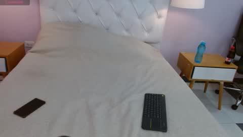 Snapshot of persefyre chatting on January 13, 2026, 11:26 am Persefone online show from January 13, 2026, 11:26 am