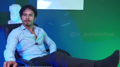 Snapshot of perseoo_88 chatting on December 12, 2024, 12:05 am andres online show from December 12, 2024, 12:05 am