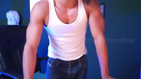 Snapshot of perseoo_88 chatting on December 18, 2024, 10:02 pm andres online show from December 18, 2024, 10:02 pm