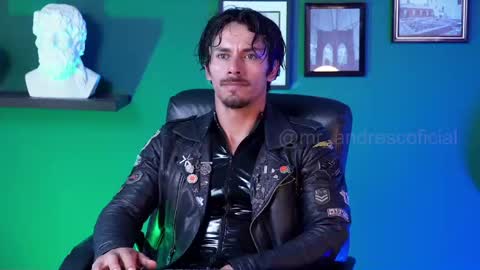 Snapshot of perseoo_88 chatting on January 30, 2025, 4:02 pm andres online show from January 30, 2025, 4:02 pm