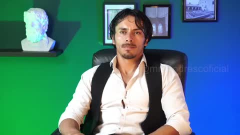 Snapshot of perseoo_88 chatting on February 18, 2025, 9:31 pm andres online show from February 18, 2025, 9:31 pm