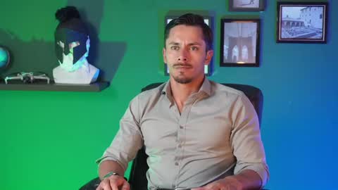 Snapshot of perseoo_88 chatting on March 3, 2025, 6:33 pm andres online show from March 3, 2025, 6:33 pm