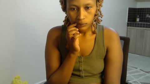 Snapshot of peru_queen chatting on March 30, 2026, 12:06 pm peru_queen online show from March 30, 2026, 12:06 pm