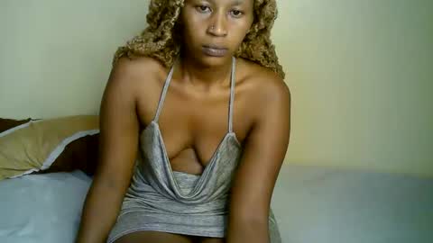 Snapshot of peru_queen chatting on April 13, 2026, 11:48 am peru_queen online show from April 13, 2026, 11:48 am