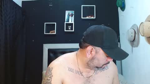 Carlos online show from January 29, 2025, 2:00 pm