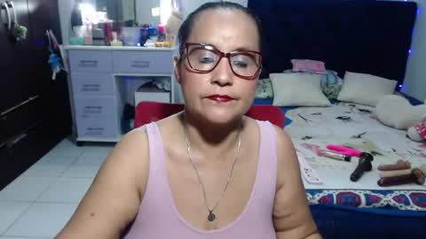 Snapshot of pervert_mommy_x chatting on June 19, 2026, 9:35 am SAMY online show from June 19, 2026, 9:35 am