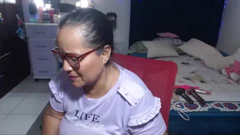 Snapshot of pervert_mommy_x chatting on June 27, 2026, 2:01 pm SAMY online show from June 27, 2026, 2:01 pm