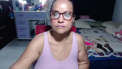 Snapshot of pervert_mommy_x chatting on June 29, 2026, 11:21 am SAMY online show from June 29, 2026, 11:21 am