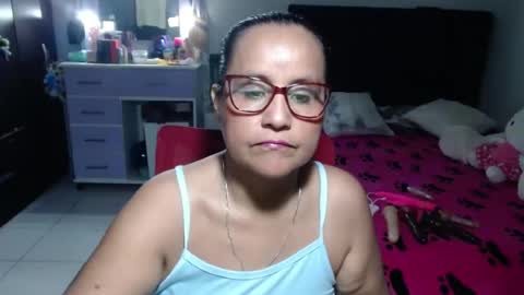 Snapshot of pervert_mommy_x chatting on July 6, 2026, 9:39 am SAMY online show from July 6, 2026, 9:39 am