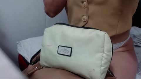  Nicole   online show from February 16, 2025, 2:10 pm