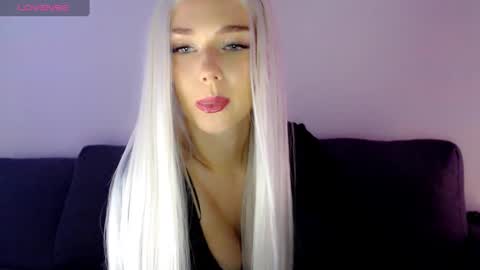 Isabella online show from December 29, 2024, 10:23 am
