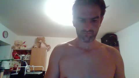 peshtic20 online show from October 20, 2025, 3:18 am