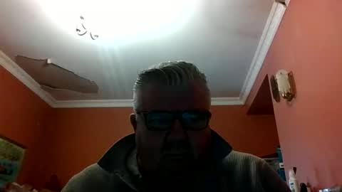 pete112991 online show from April 6, 2026, 2:18 pm