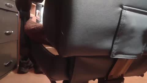 peterinohio57 online show from November 4, 2025, 12:26 pm