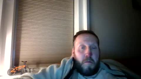 Snapshot of peterpeters443 chatting on January 15, 2026, 1:32 am jelle online show from January 15, 2026, 1:32 am