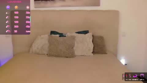 Peters Emily online show from September 9, 2025, 12:26 pm