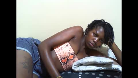 petite_bunni online show from April 29, 2026, 6:14 pm