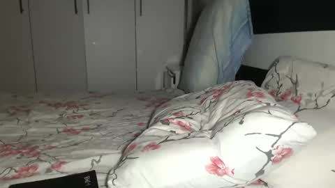 Snapshot of petite_danielle chatting on June 5, 2026, 11:54 pm petite_danielle online show from June 5, 2026, 11:54 pm