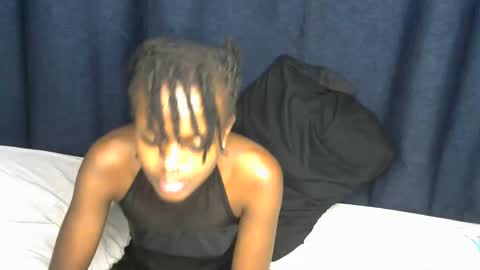 petite_star2 online show from November 5, 2025, 10:43 pm