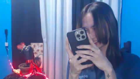 petitebigcock_69 online show from March 19, 2026, 6:17 am