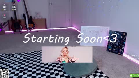 PiperAvery online show from February 25, 2025, 6:42 pm