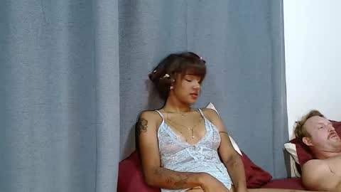 Snapshot of petitebubblegum chatting on February 13, 2025, 2:23 am Caramel princesa online show from February 13, 2025, 2:23 am