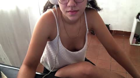 Mlian online show from April 9, 2026, 12:43 pm