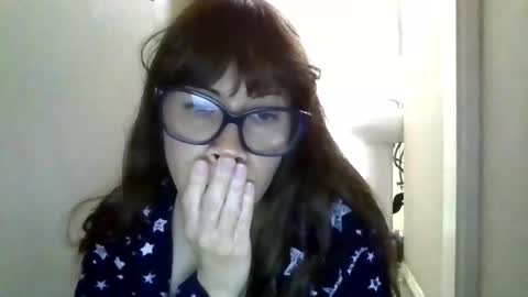 Snapshot of petitedoll30 chatting on May 5, 2026, 11:24 pm Petitedoll30 online show from May 5, 2026, 11:24 pm
