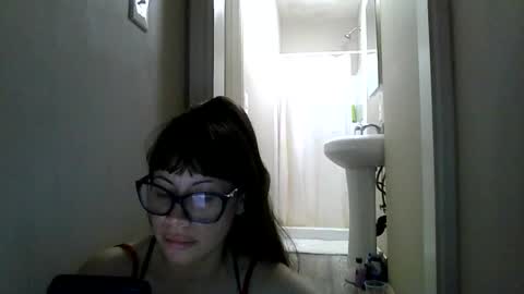 Snapshot of petitedoll30 chatting on May 9, 2026, 1:22 am Petitedoll30 online show from May 9, 2026, 1:22 am
