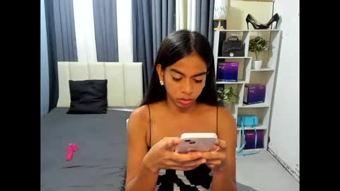 Snapshot of petitehorsycock chatting on June 3, 2026, 5:21 am petitehorsycock online show from June 3, 2026, 5:21 am