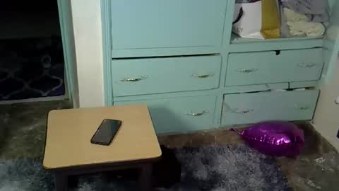 Kitty online show from May 19, 2026, 1:56 am