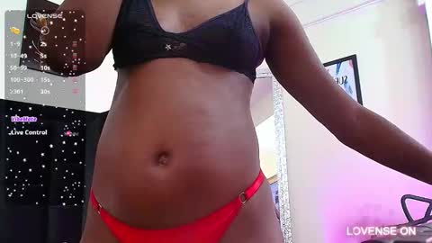 Snapshot of petitelittleebony chatting on December 10, 2024, 10:26 pm little sharon online show from December 10, 2024, 10:26 pm