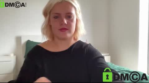 Snapshot of petiteminxlara chatting on November 7, 2025, 11:10 am lara online show from November 7, 2025, 11:10 am