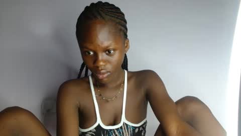 petitgirl88 online show from June 5, 2026, 5:03 am