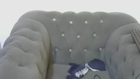 Snapshot of petitpearl chatting on February 14, 2025, 6:56 am petitpearl online show from February 14, 2025, 6:56 am