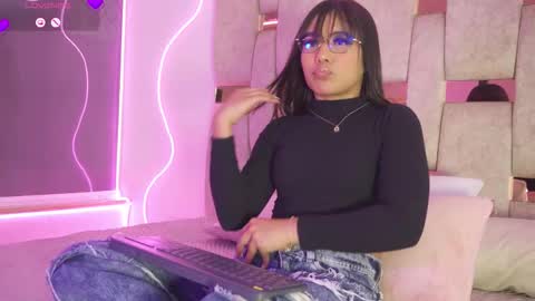 Snapshot of petitte_mussa chatting on March 28, 2026, 4:01 am Mussa online show from March 28, 2026, 4:01 am