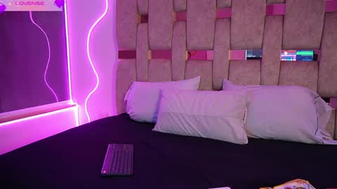 Snapshot of petitte_mussa chatting on April 8, 2026, 3:17 am Mussa online show from April 8, 2026, 3:17 am