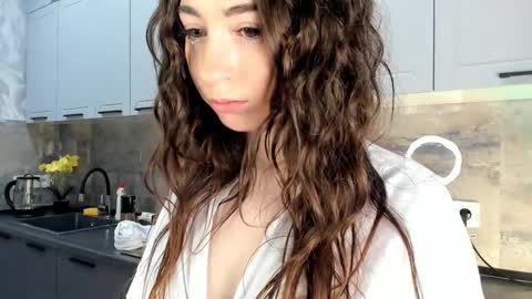 Emma online show from December 17, 2024, 12:56 am