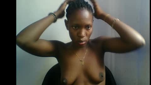 Snapshot of pettie_queen chatting on October 30, 2025, 9:55 am beauty online show from October 30, 2025, 9:55 am