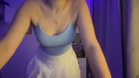Snapshot of pettykyper chatting on October 27, 2025, 2:54 pm Katie online show from October 27, 2025, 2:54 pm