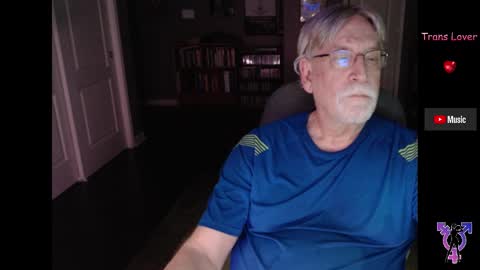 Snapshot of pghk2000 chatting on February 7, 2025, 6:03 am George online show from February 7, 2025, 6:03 am